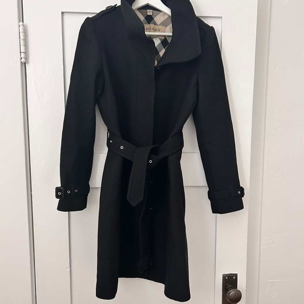 Burberry Wool Coat Size: US6